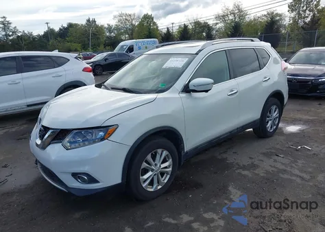 2015 Nissan Rogue Sv z USA, uszkodzony, nr VIN 5N1AT2MV7FC798402